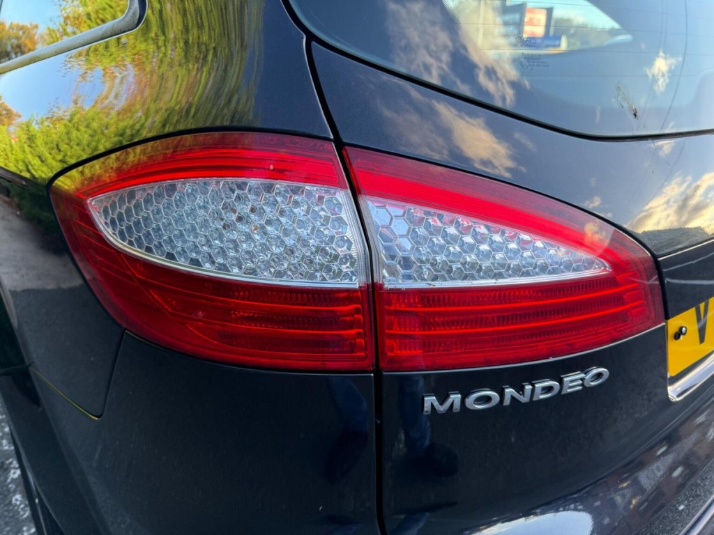 FORD MONDEO