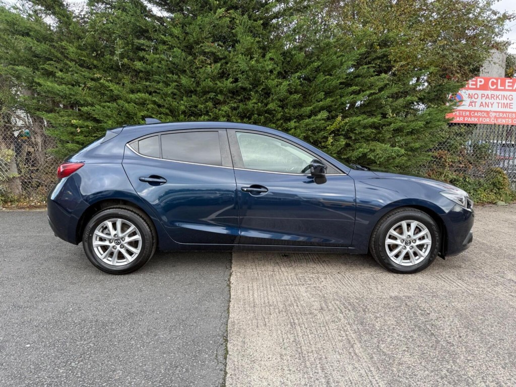 MAZDA MAZDA3