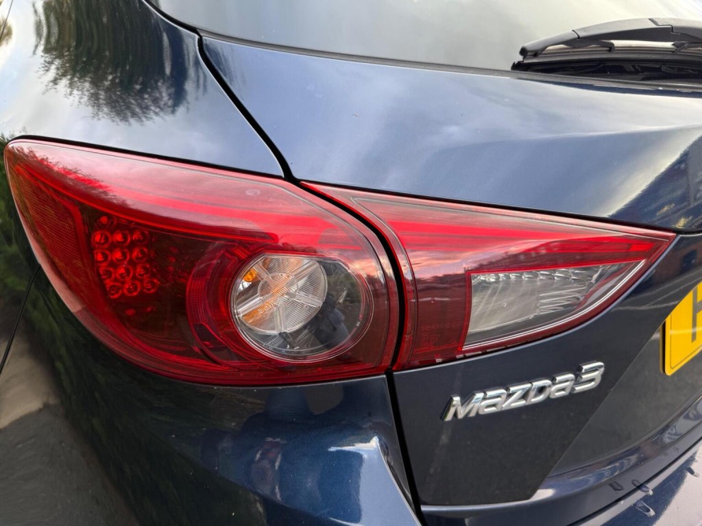 MAZDA MAZDA3