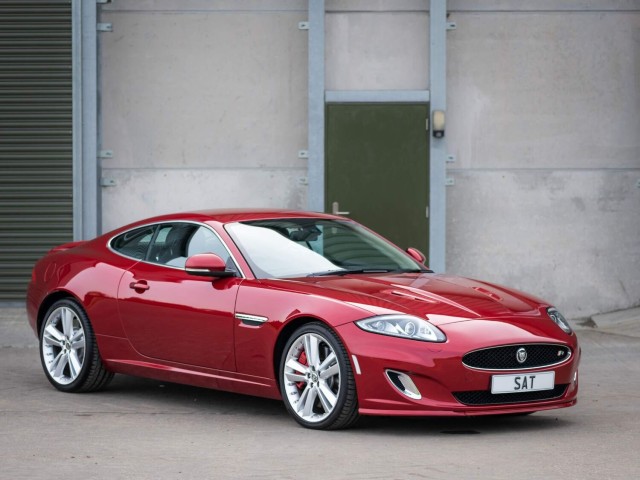 JAGUAR XKR