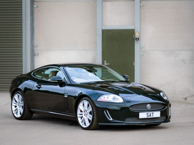 JAGUAR XKR