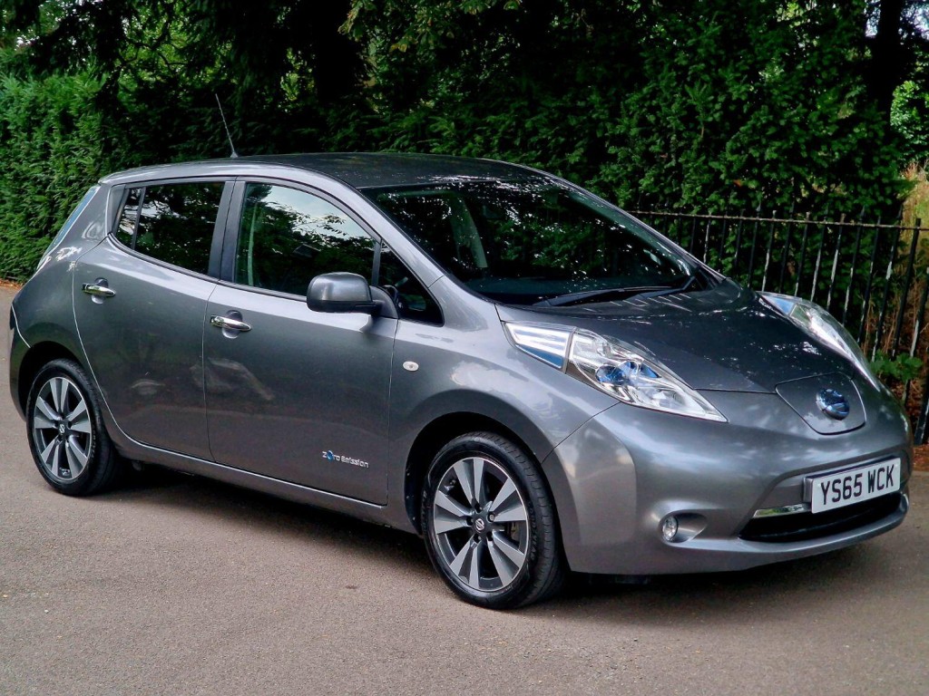 NISSAN LEAF
