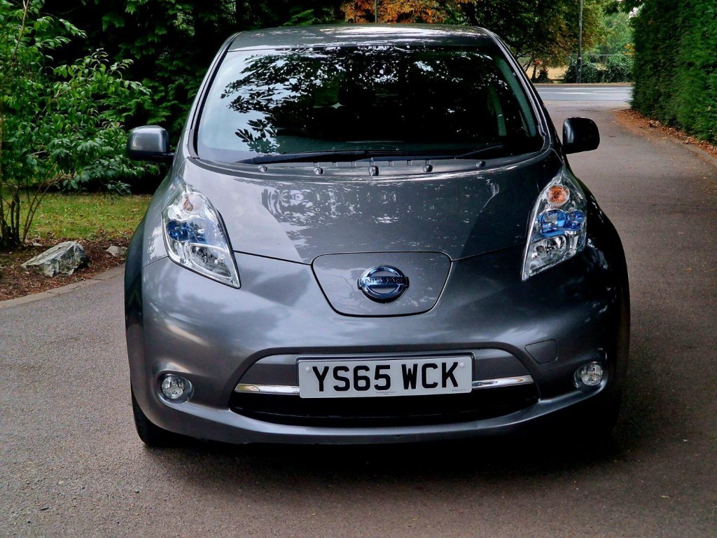 NISSAN LEAF