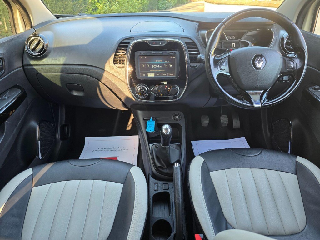 RENAULT CAPTUR