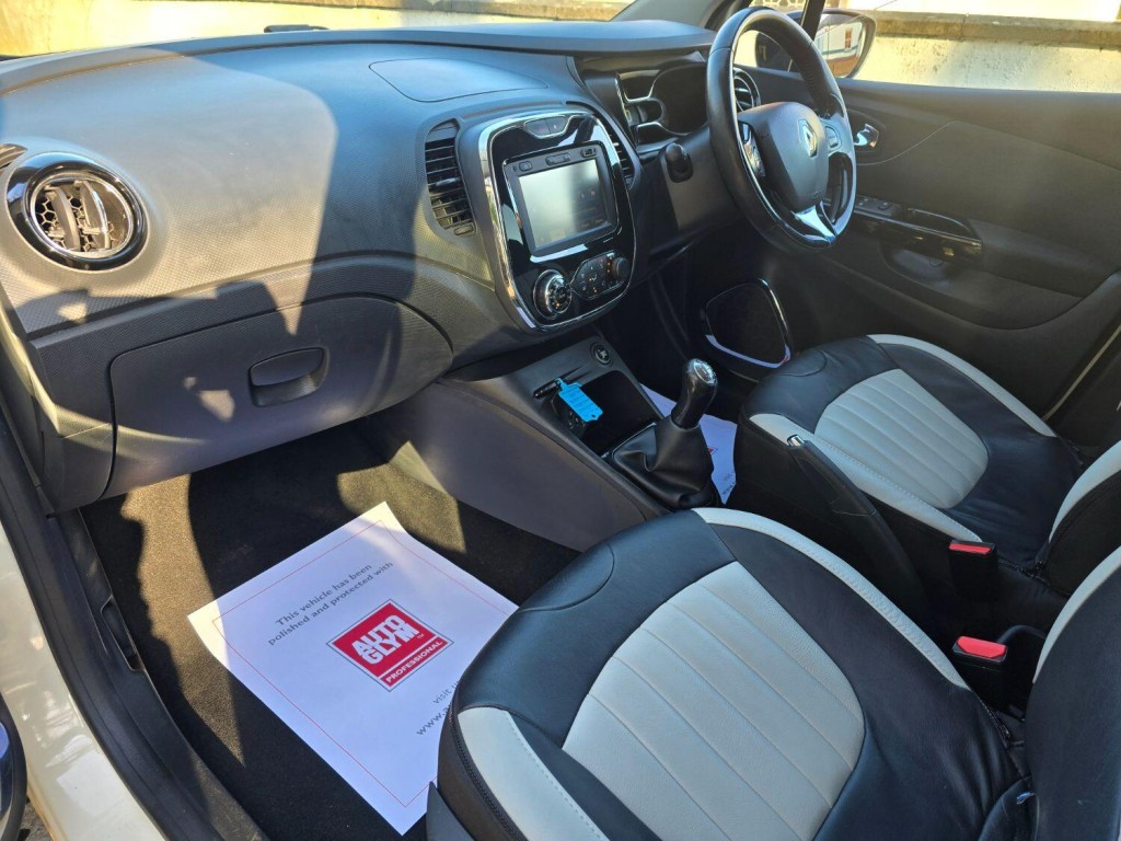 RENAULT CAPTUR