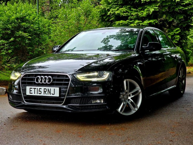 AUDI A4 2.0 TDI S line