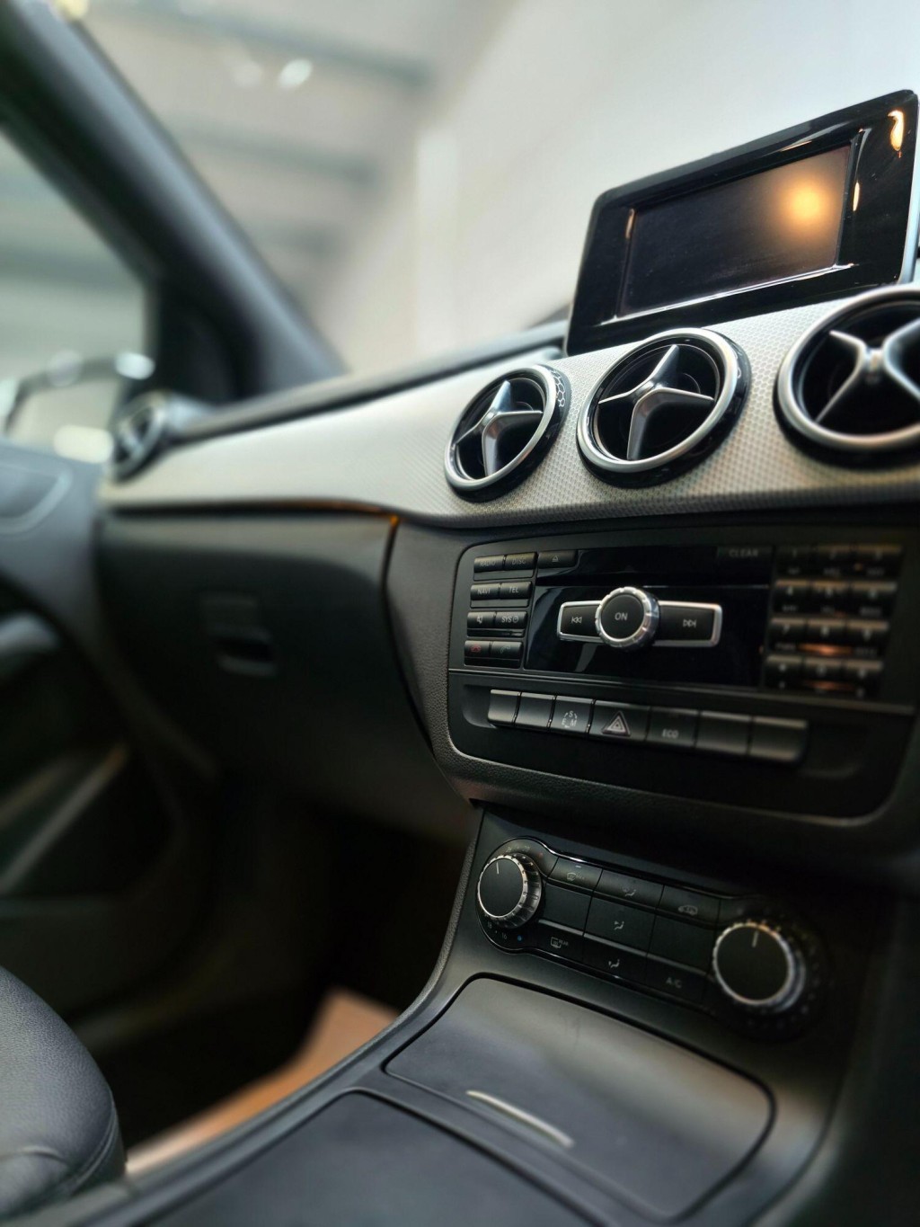 MERCEDES-BENZ B CLASS