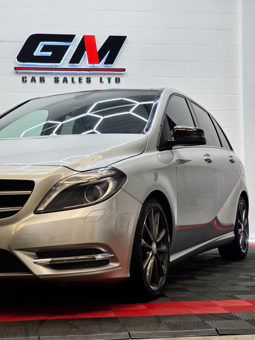 MERCEDES-BENZ B CLASS