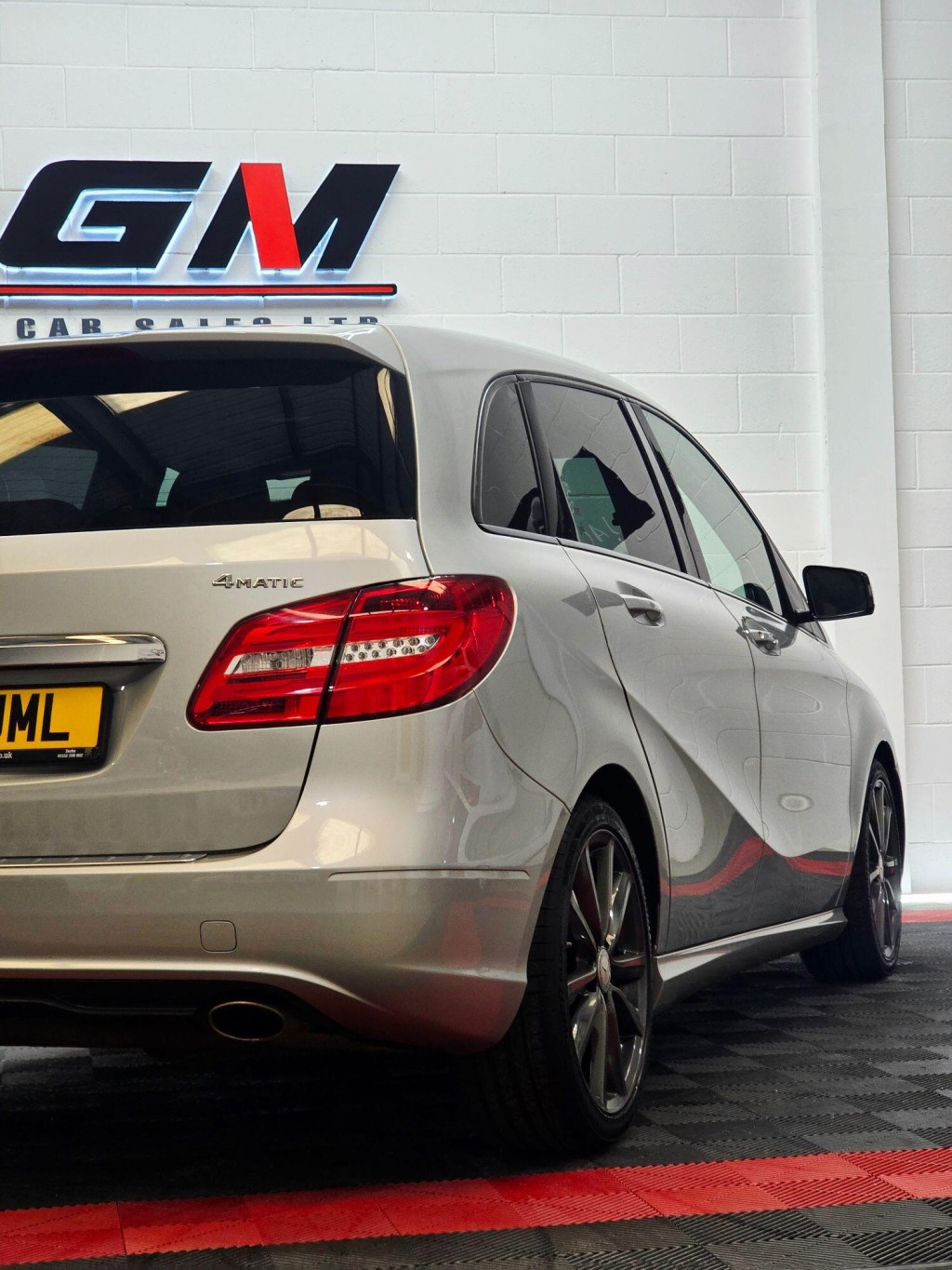 MERCEDES-BENZ B CLASS