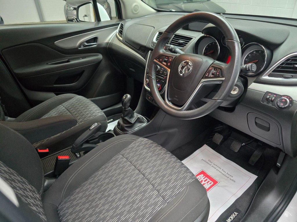 VAUXHALL MOKKA