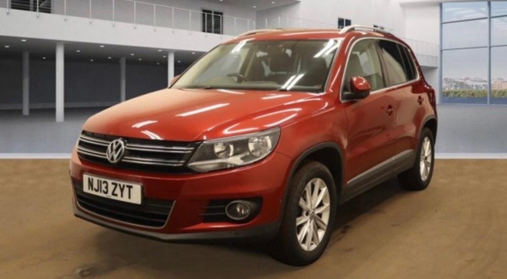 VOLKSWAGEN TIGUAN