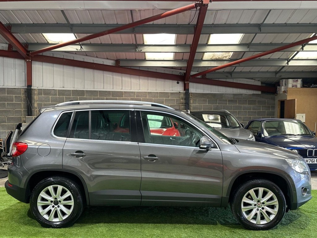 View VOLKSWAGEN TIGUAN 2.0 TDI Match 4WD Euro 5 5dr