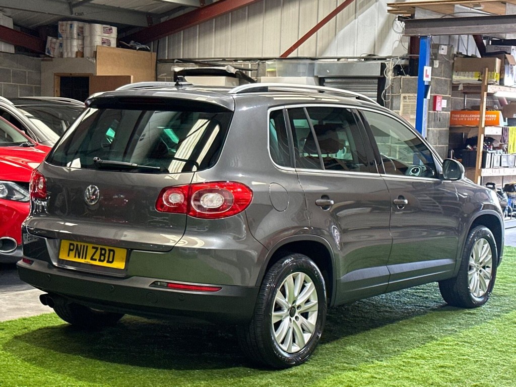 View VOLKSWAGEN TIGUAN 2.0 TDI Match 4WD Euro 5 5dr