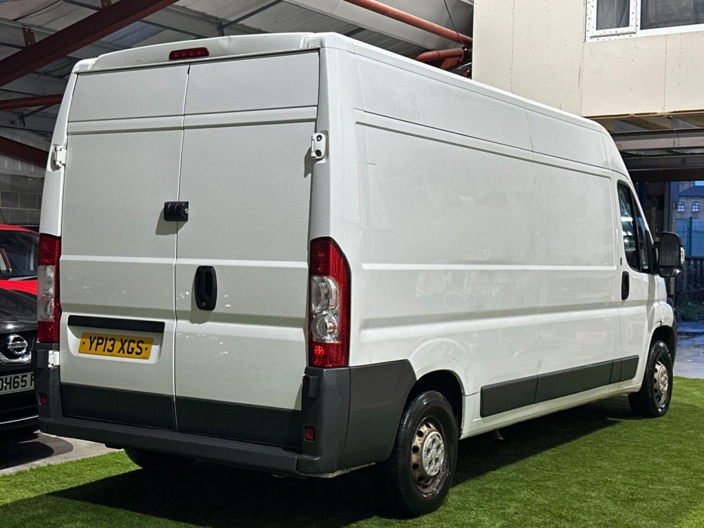 View PEUGEOT BOXER 2.2 HDi 335 Professional L3 H2 4dr
