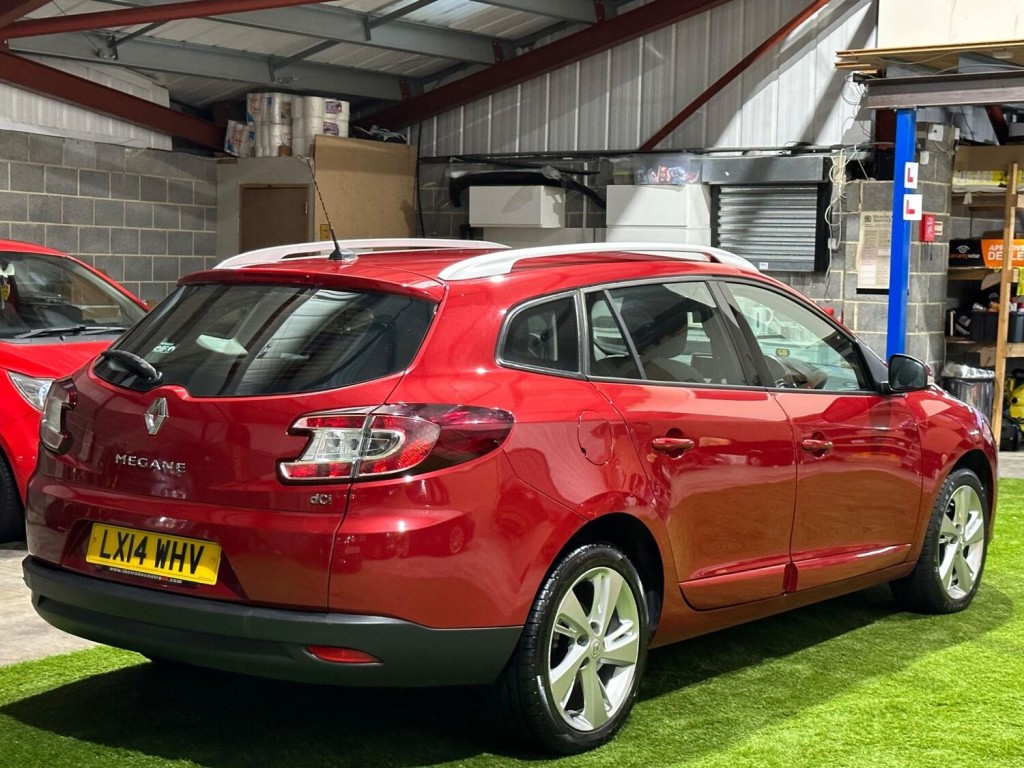 View RENAULT MEGANE 1.5 dCi ENERGY Dynamique TomTom Sport Tourer Euro 5 (s/s) 5dr