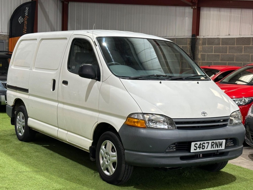 View TOYOTA HIACE 2.4D PowerVan GS 5dr