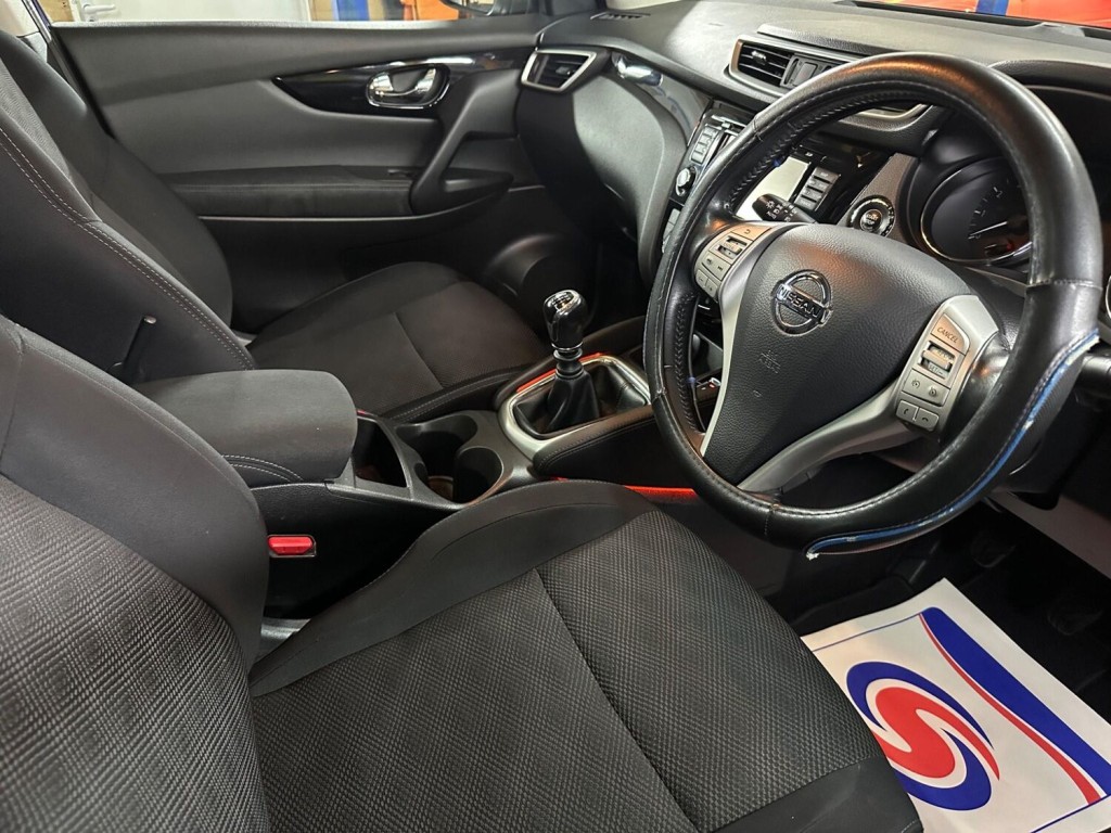 NISSAN QASHQAI