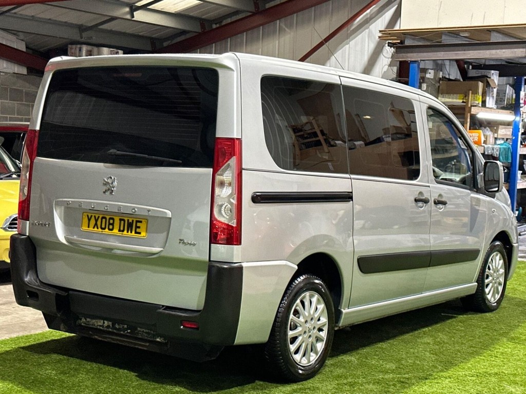 View PEUGEOT EXPERT TEPEE 2.0 HDi Tepee Leisure L1 4dr