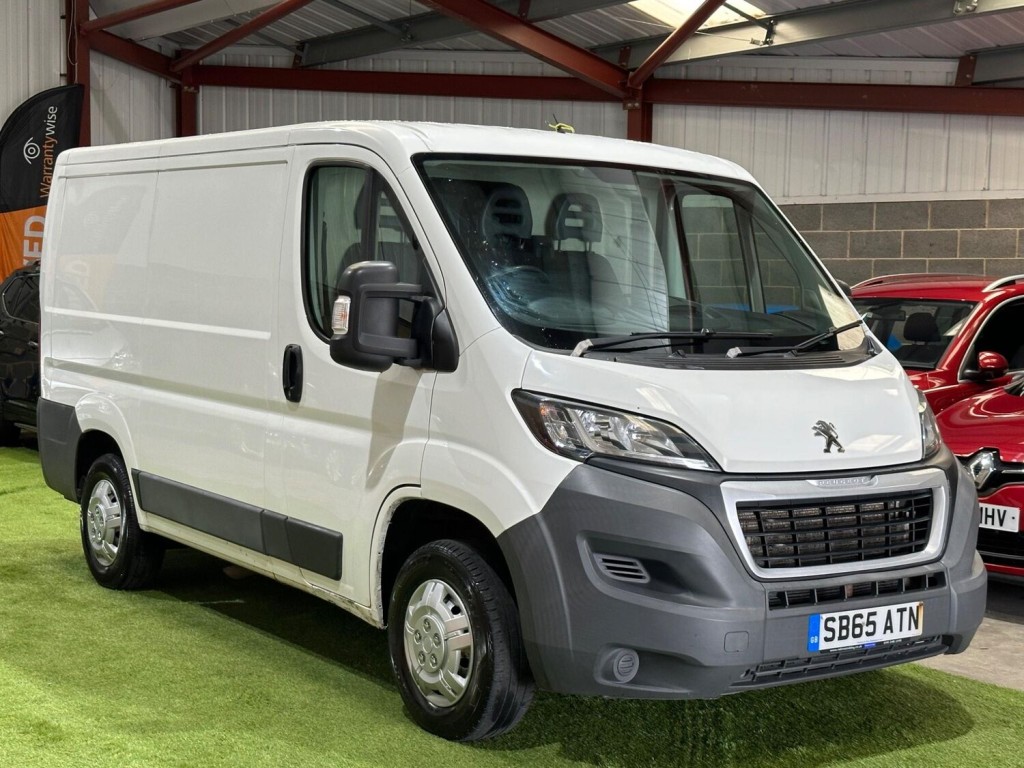 View PEUGEOT BOXER 2.2 HDi 330 Professional L1 H1 Euro 5 5dr
