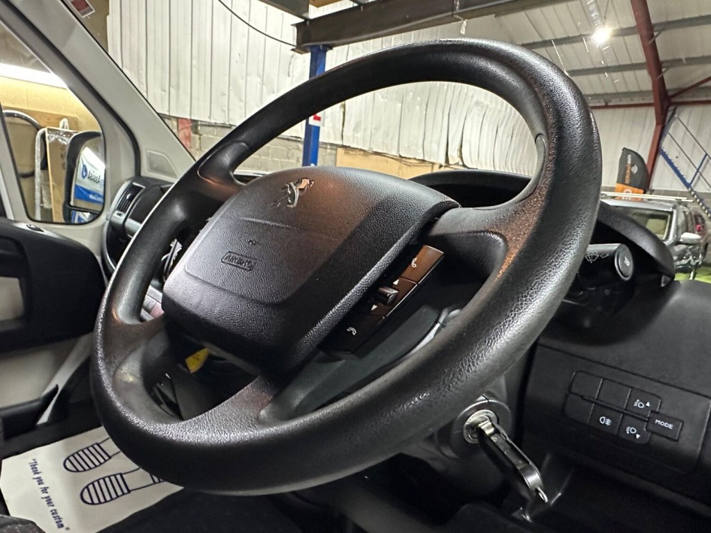 PEUGEOT BOXER
