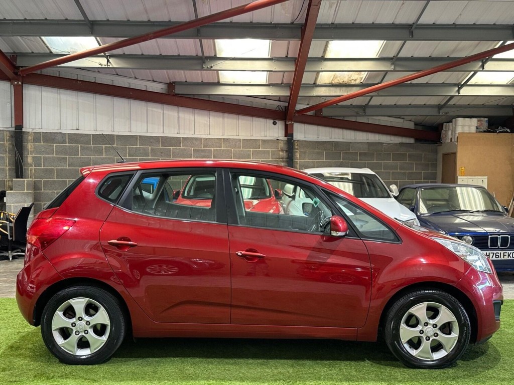 View KIA VENGA 1.4 CRDi 2 Euro 5 5dr
