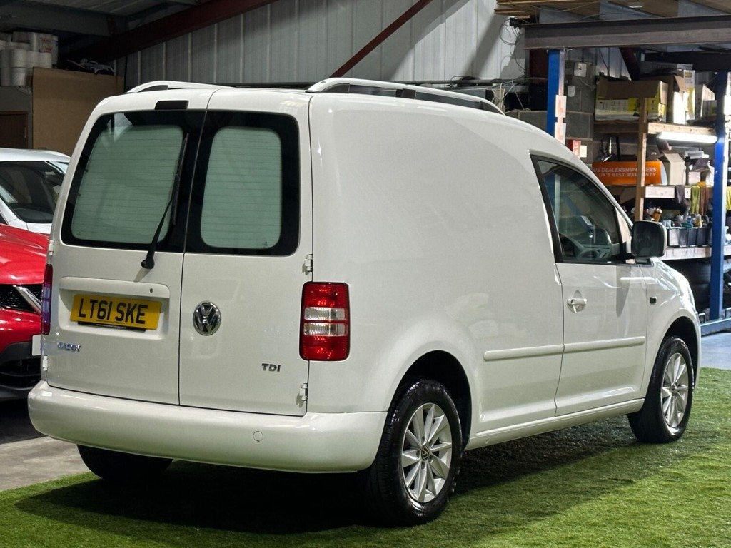 View VOLKSWAGEN CADDY 1.6 TDI C20 L1 H1 4dr