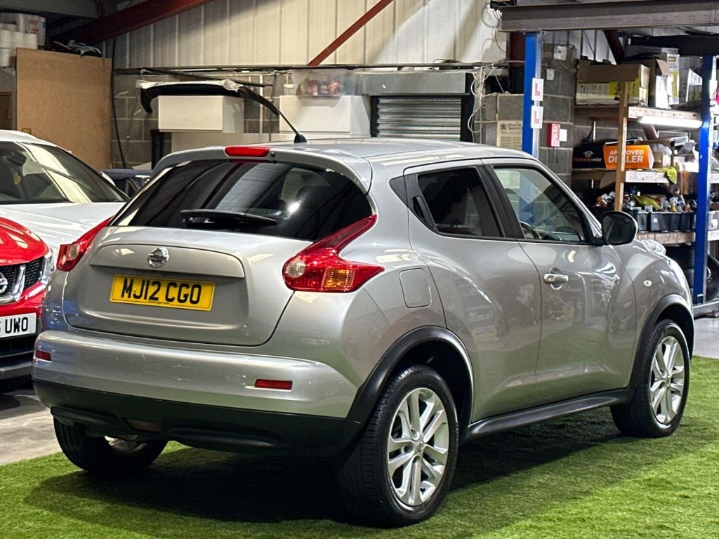 View NISSAN JUKE 1.6 Acenta Premium Euro 5 (s/s) 5dr