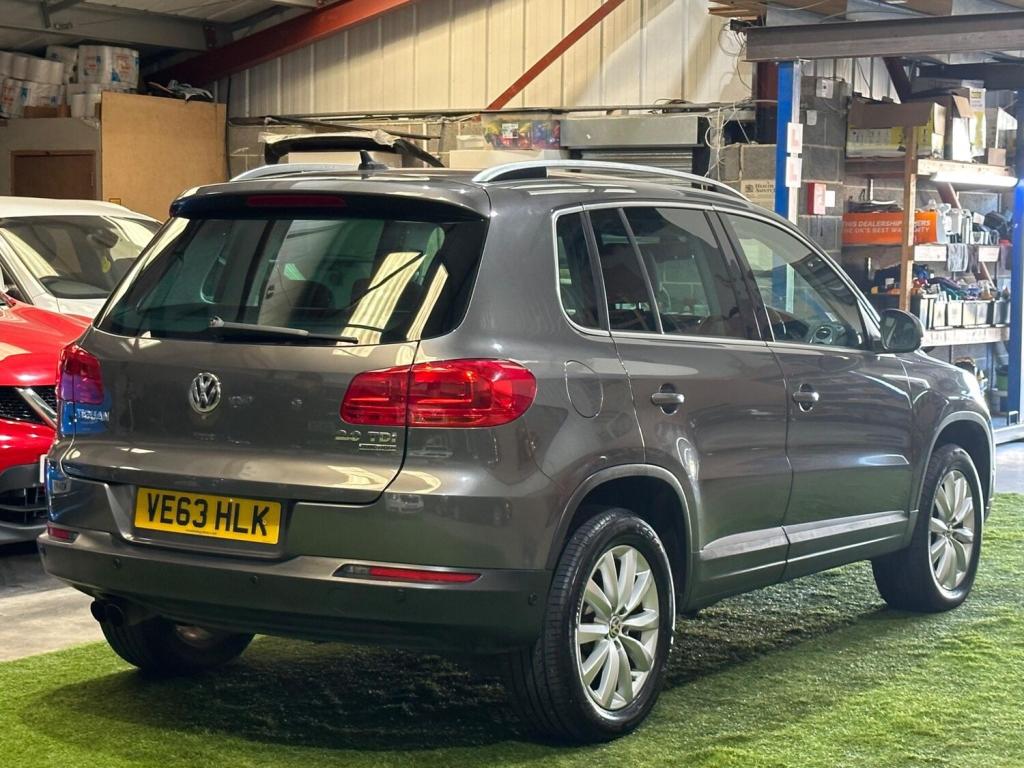 View VOLKSWAGEN TIGUAN 2.0 TDI BlueMotion Tech Match DSG 4WD Euro 5 (s/s) 5dr