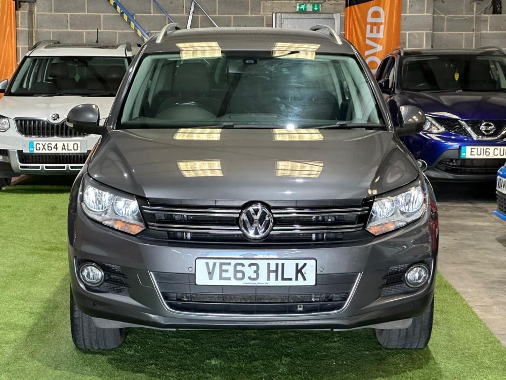 VOLKSWAGEN TIGUAN