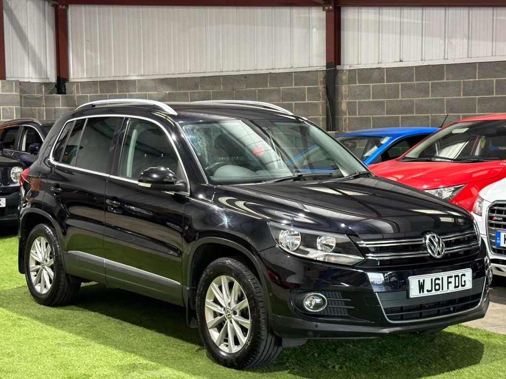 View VOLKSWAGEN TIGUAN 2.0 TDI BlueMotion Tech SE 4WD Euro 5 (s/s) 5dr