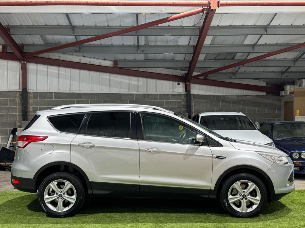 View FORD KUGA 2.0 TDCi Zetec 2WD Euro 5 5dr