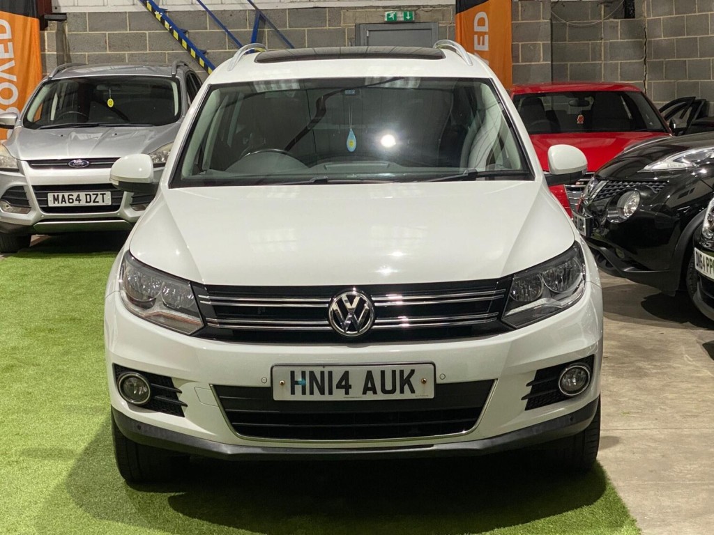 VOLKSWAGEN TIGUAN