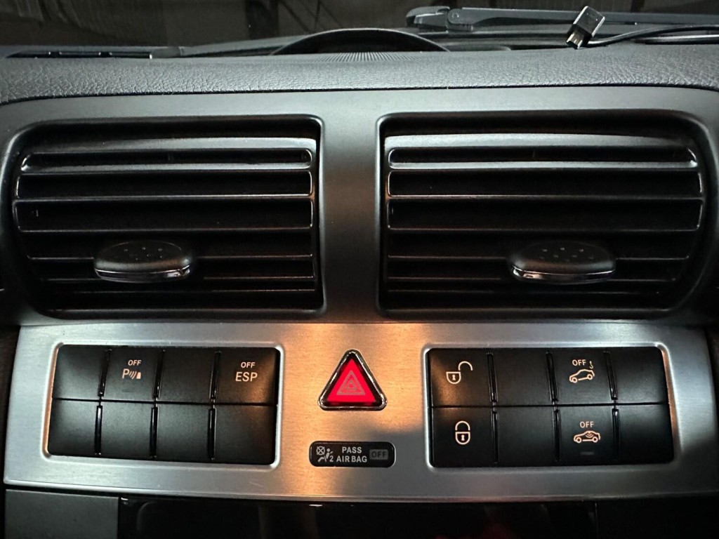 MERCEDES-BENZ CLC CLASS