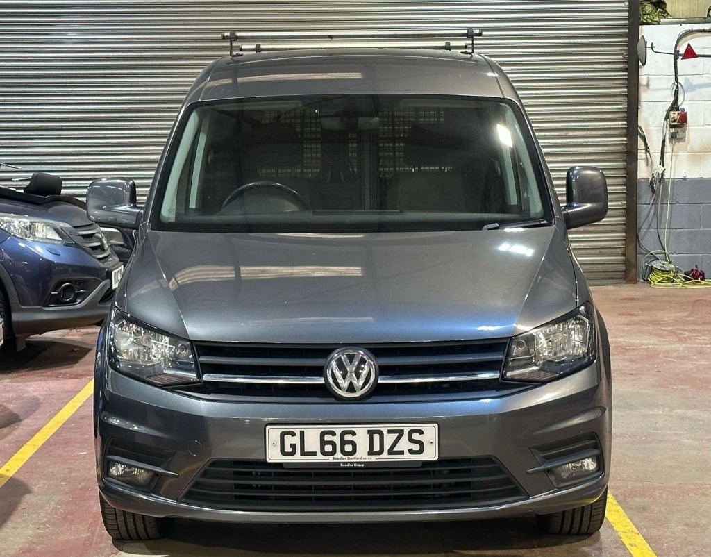 View VOLKSWAGEN CADDY 2.0 TDI C20 BlueMotion Tech Highline DSG SWB Euro 6 (s/s) 5dr