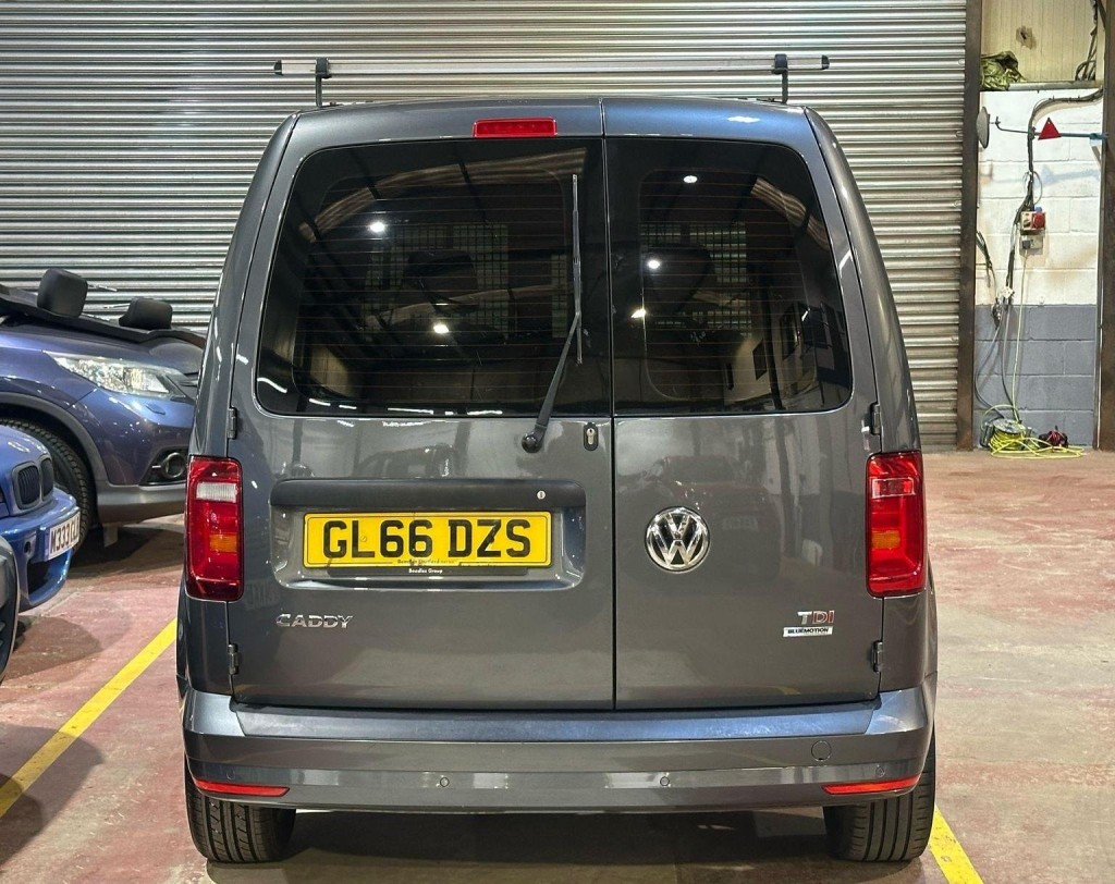 VOLKSWAGEN CADDY