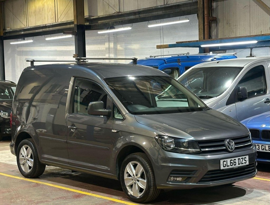 View VOLKSWAGEN CADDY 2.0 TDI C20 BlueMotion Tech Highline DSG SWB Euro 6 (s/s) 5dr