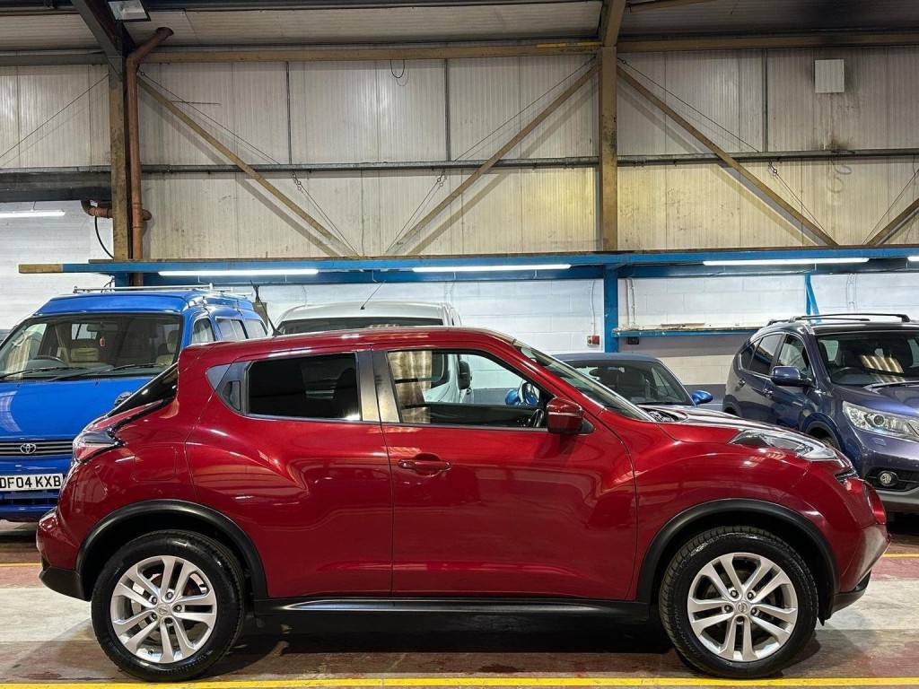 NISSAN JUKE