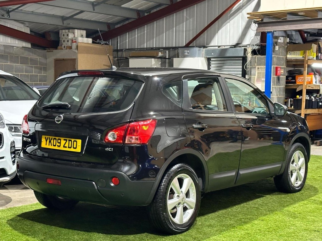 NISSAN QASHQAI