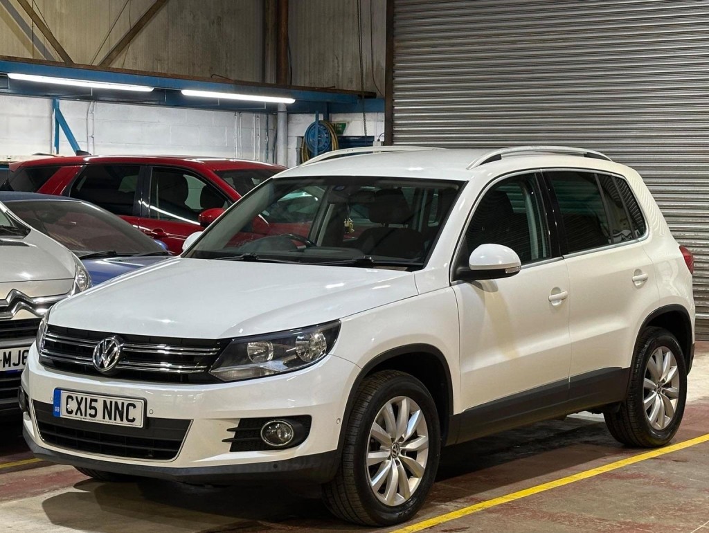 View VOLKSWAGEN TIGUAN 2.0 TDI BlueMotion Tech Match 4WD Euro 5 (s/s) 5dr