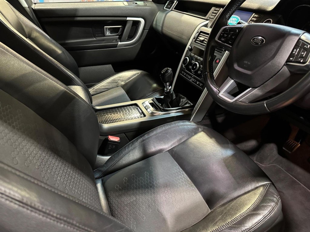 LAND ROVER DISCOVERY SPORT