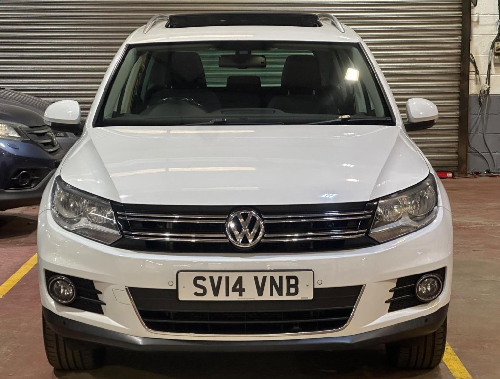 View VOLKSWAGEN TIGUAN 2.0 TDI BlueMotion Tech Match DSG 4WD Euro 5 (s/s) 5dr