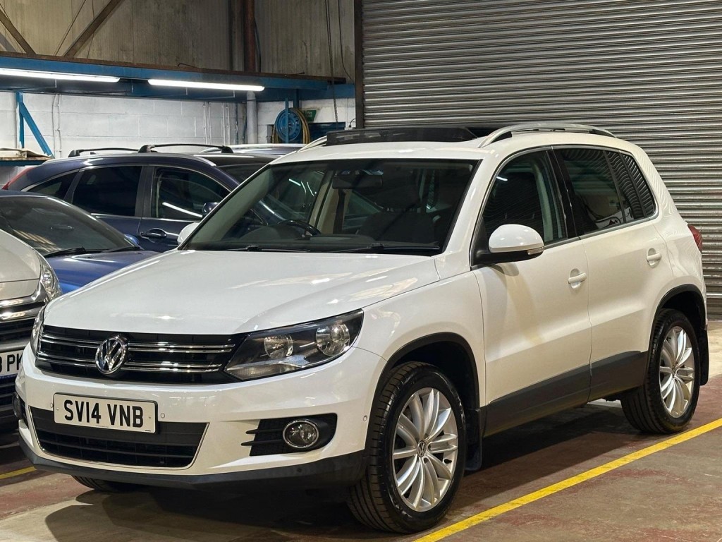 View VOLKSWAGEN TIGUAN 2.0 TDI BlueMotion Tech Match DSG 4WD Euro 5 (s/s) 5dr