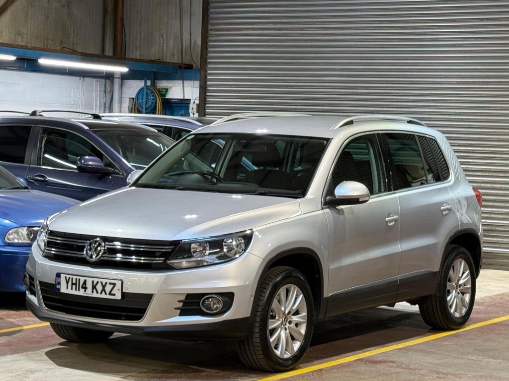 View VOLKSWAGEN TIGUAN 2.0 TDI BlueMotion Tech Match DSG 4WD Euro 5 (s/s) 5dr