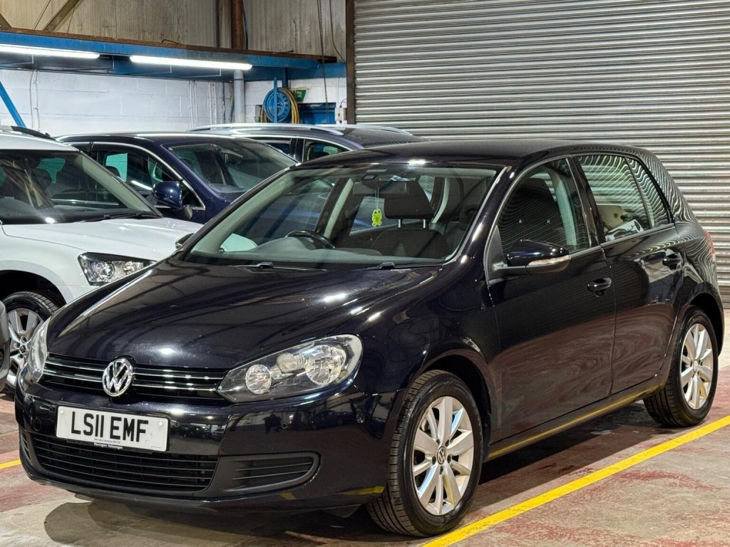 View VOLKSWAGEN GOLF 1.6 TDI Match DSG Euro 5 5dr