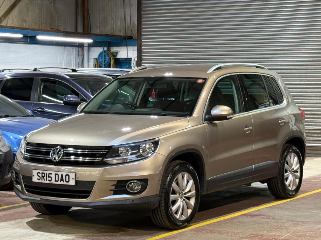 View VOLKSWAGEN TIGUAN 2.0 TDI BlueMotion Tech Match DSG 4WD Euro 5 (s/s) 5dr