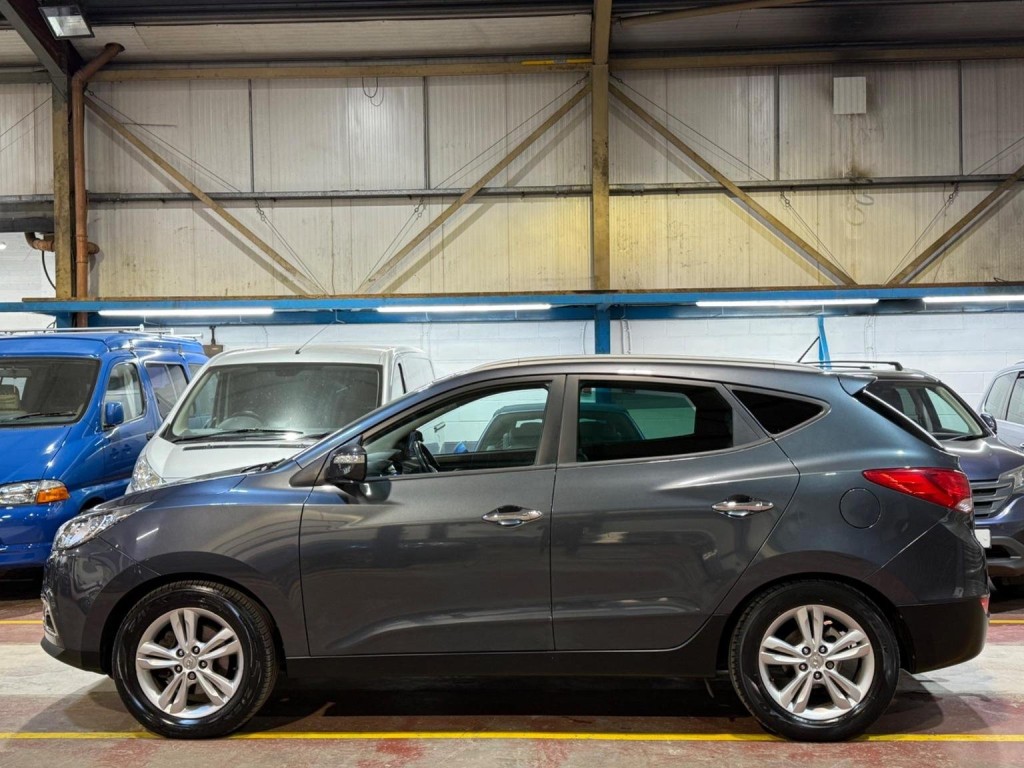 HYUNDAI IX35
