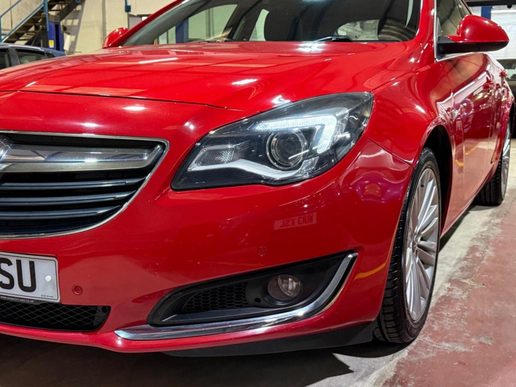 VAUXHALL INSIGNIA