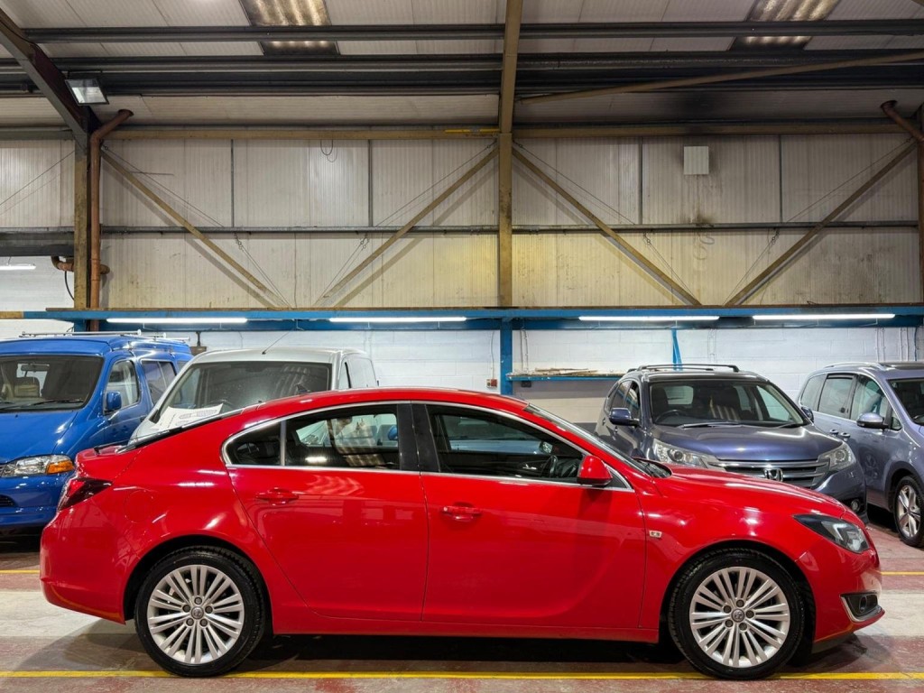 VAUXHALL INSIGNIA