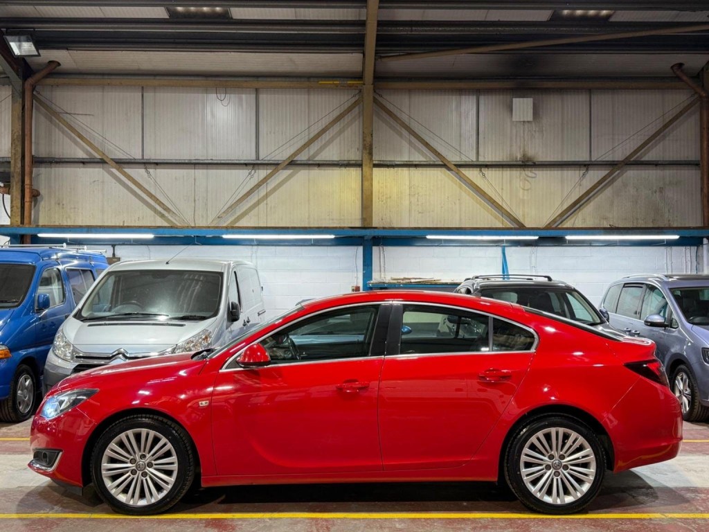 VAUXHALL INSIGNIA