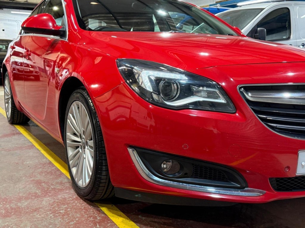 VAUXHALL INSIGNIA